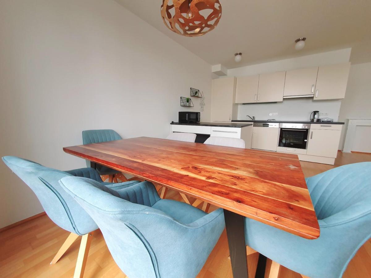 Near Lake Two Bedroom Duplex Apartment Wenen Buitenkant foto