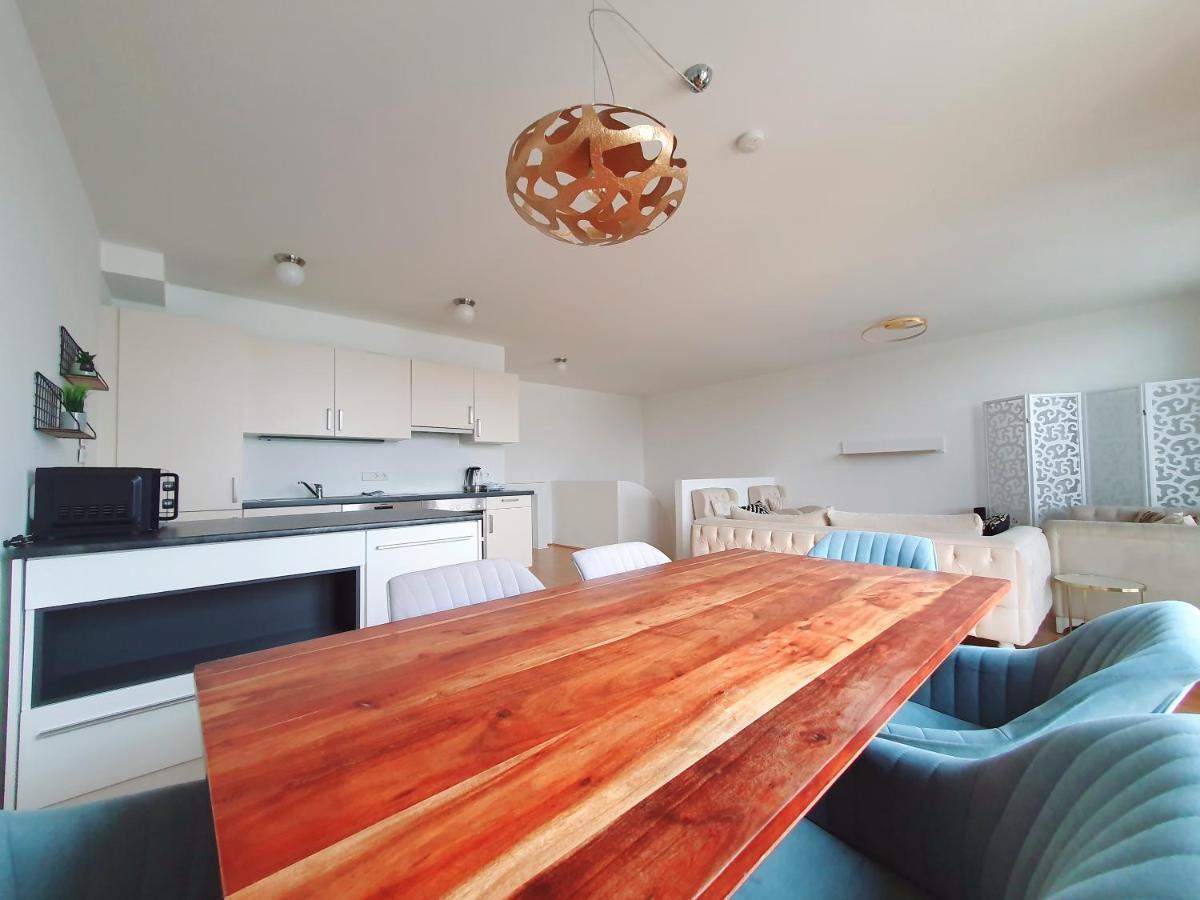 Near Lake Two Bedroom Duplex Apartment Wenen Buitenkant foto