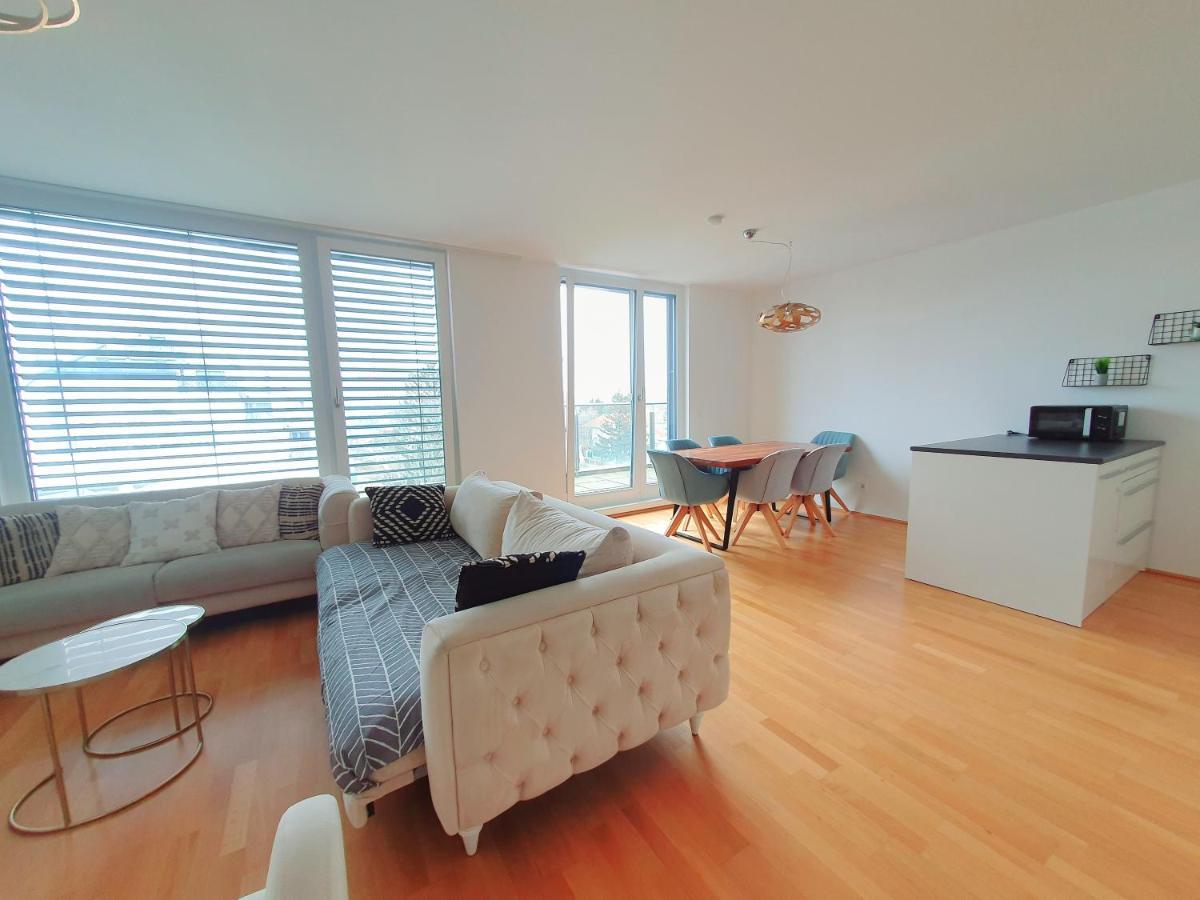 Near Lake Two Bedroom Duplex Apartment Wenen Buitenkant foto