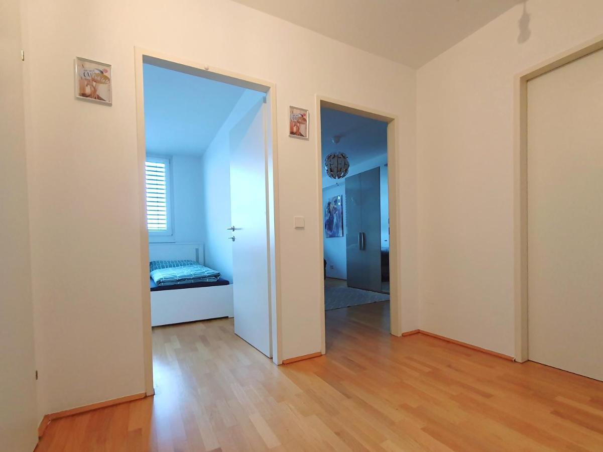 Near Lake Two Bedroom Duplex Apartment Wenen Buitenkant foto